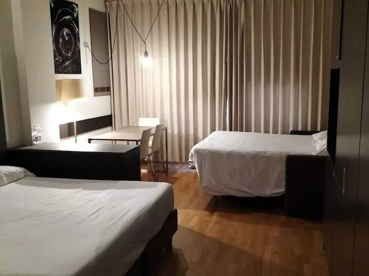 Wall Art Hotel & Residence