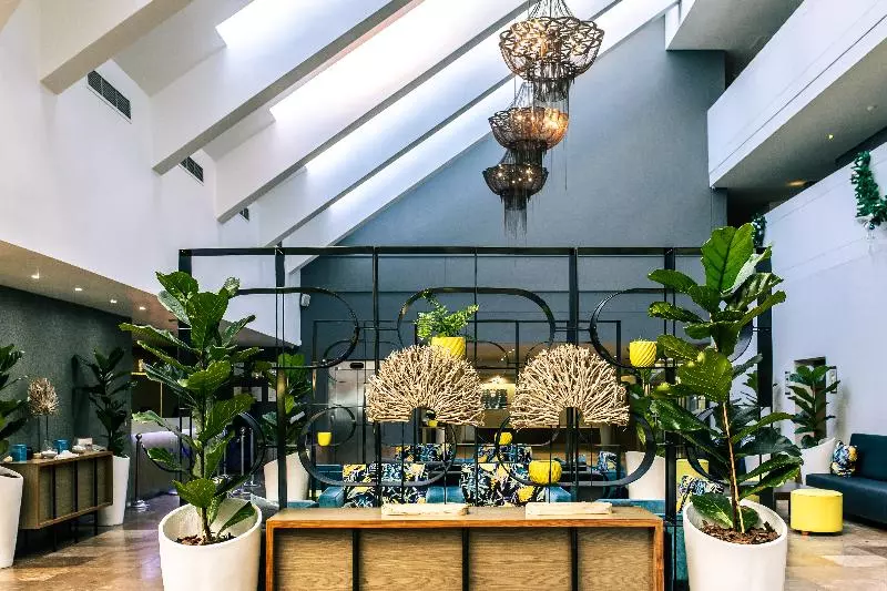 Lagoon Beach Hotel Apartments