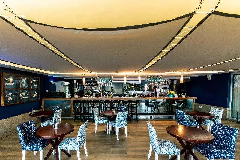 Lagoon Beach Hotel Apartments