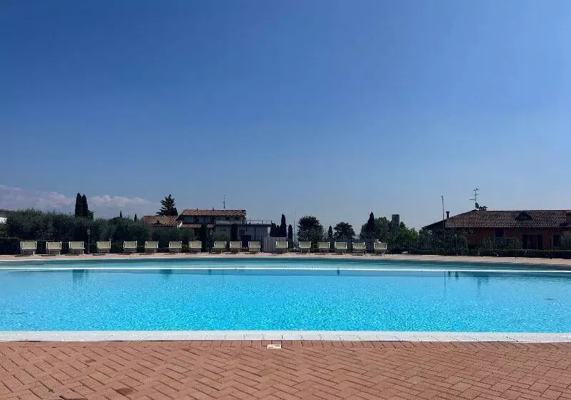 Le Terrazze Sul Lago Hotel & Residence