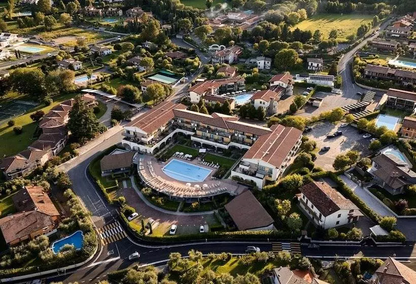 Le Terrazze Sul Lago Hotel & Residence