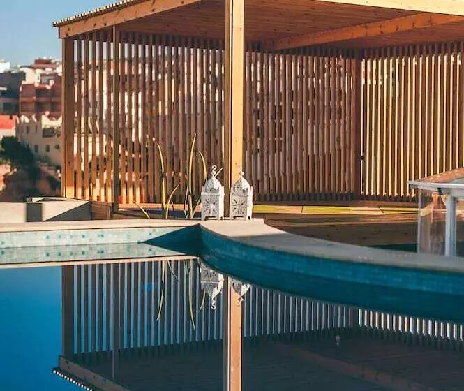 The Yogi Surfer   Hostel