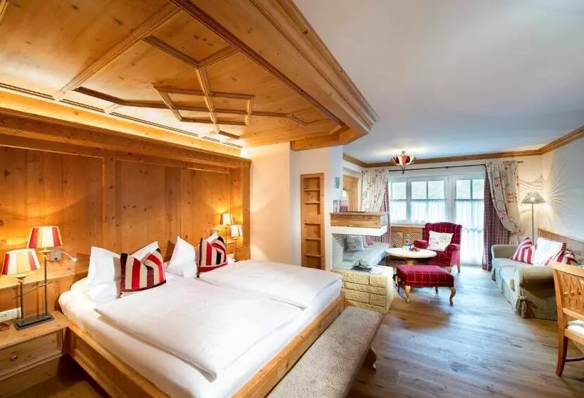 ホテル Alpin Spa Tuxerhof