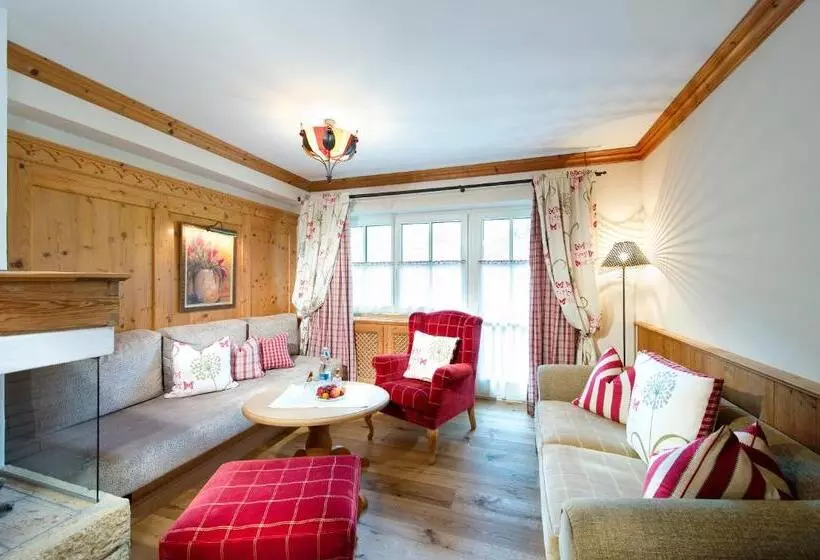 ホテル Alpin Spa Tuxerhof