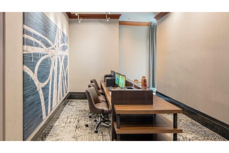 ホテル Courtyard By Marriott Boston Brookline