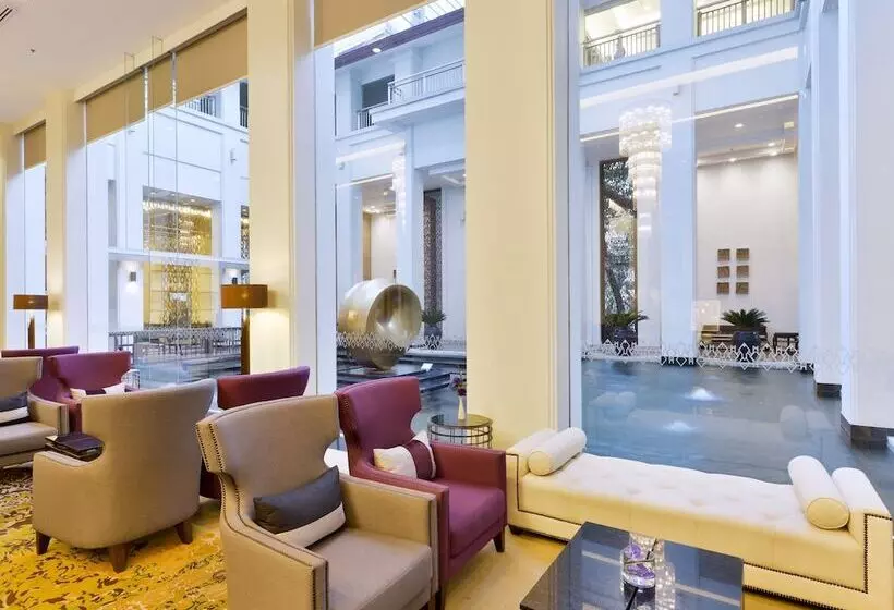 هتل Grande Centre Point Ploenchit