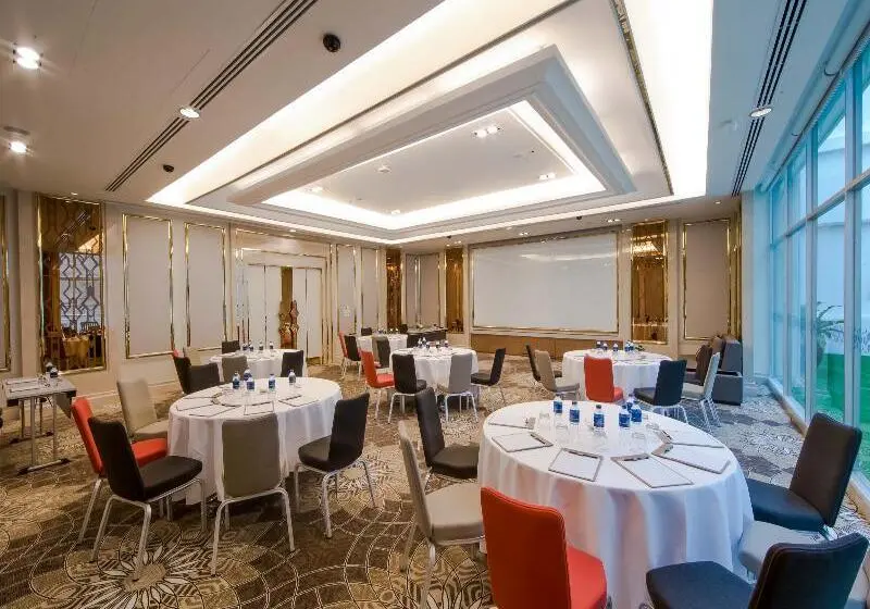 هتل Grande Centre Point Ploenchit
