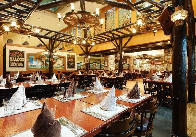 هتل Holiday Inn Kuwait By Ihg