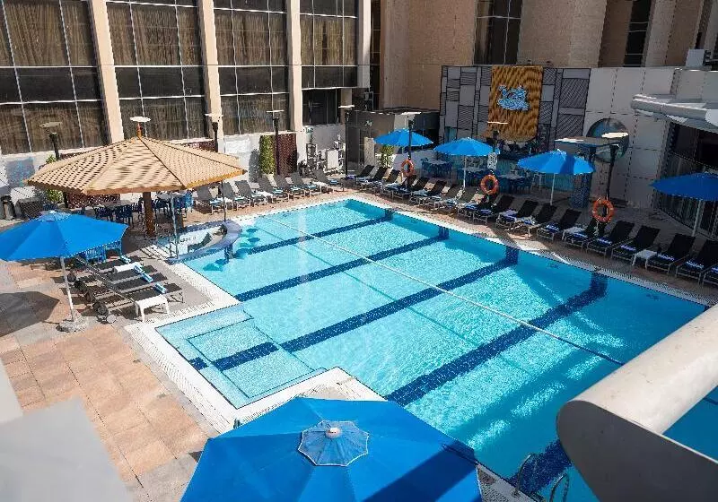 هتل Holiday Inn Kuwait By Ihg