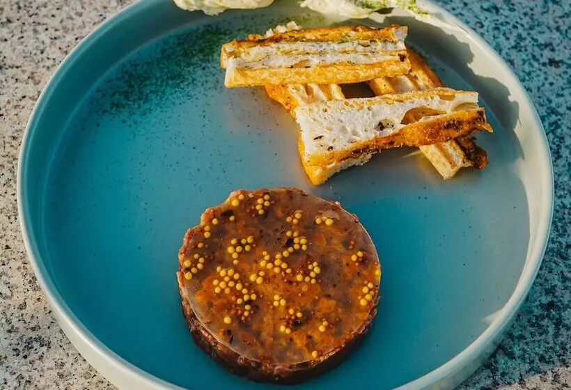 בית מלון כפרי Millennium Hub &