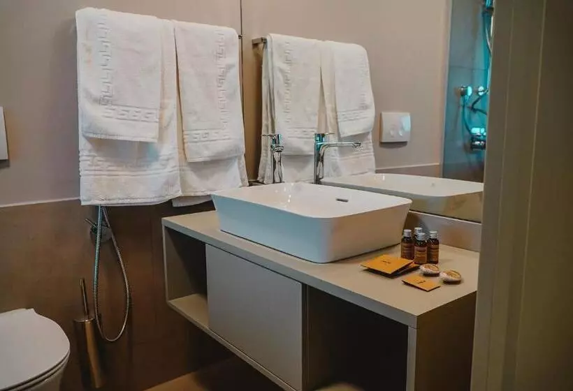 בית מלון כפרי Millennium Hub &