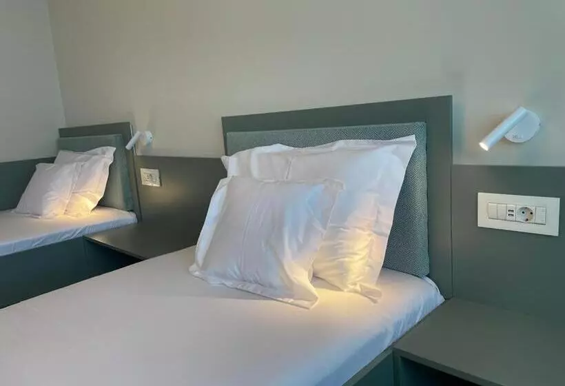 בית מלון כפרי Millennium Hub &