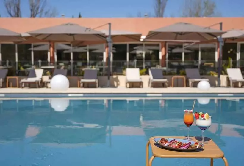 酒店 Mount Venturi Aix En Provence Sainte Victoire Bar & Restaurant & Padel