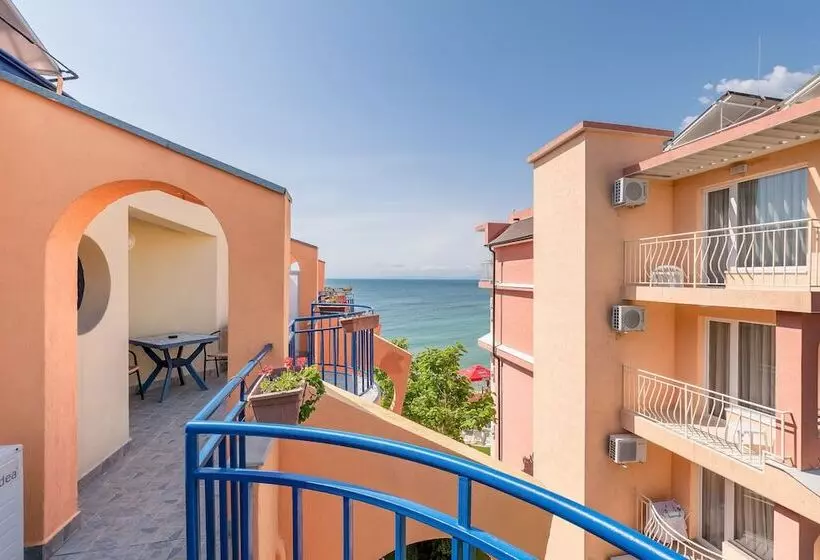 Family Hotel Evridika