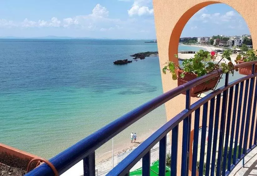 Family Hotel Evridika