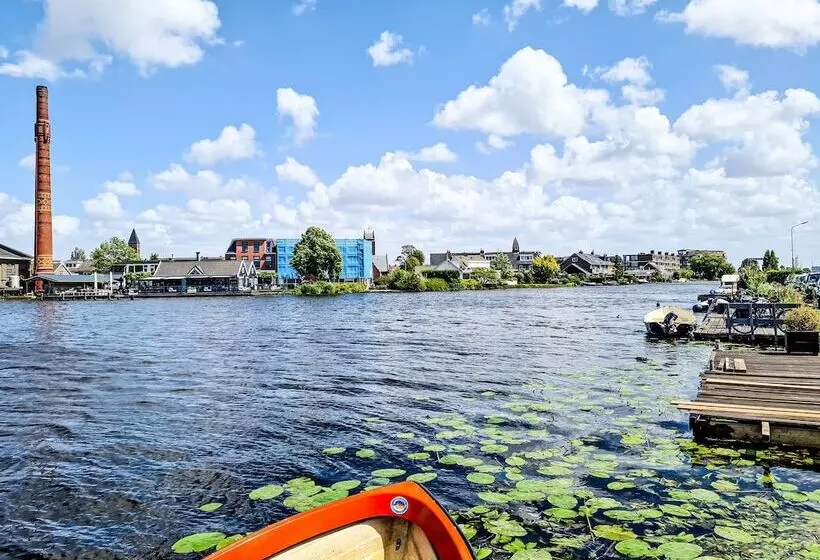 Отель Alexander