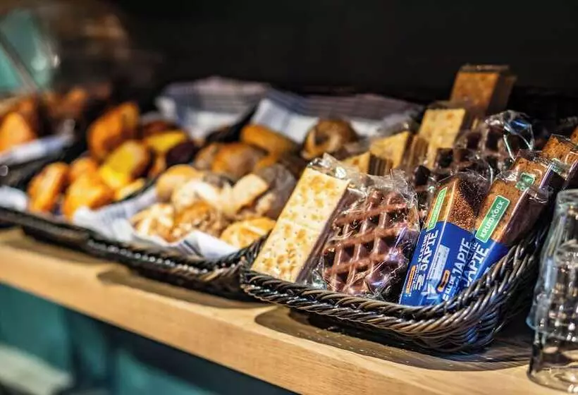 Отель Alexander