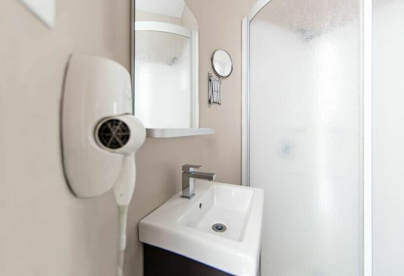 هتل Auberge & Hôtel Montréal Espace Confort