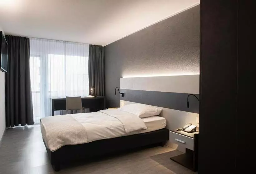 Отель Bahnhof Zollikofen