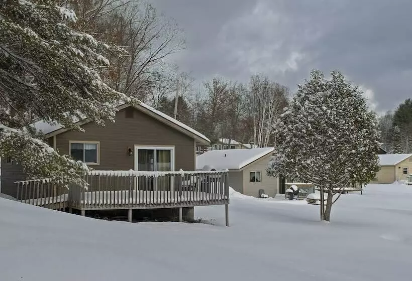 Отель Blue Water Acres