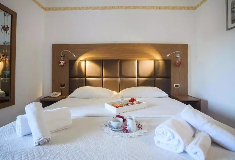 هتل Caserta Antica