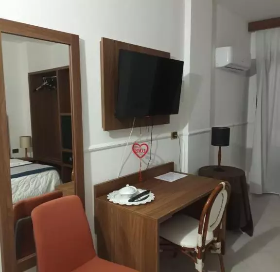 هتل Caserta Antica