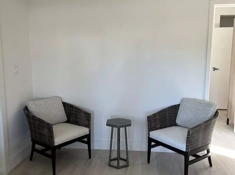 Отель Chesapeake Beach Resort