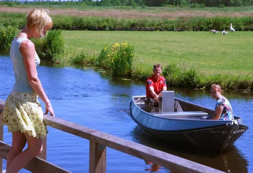 Отель De Harmonie