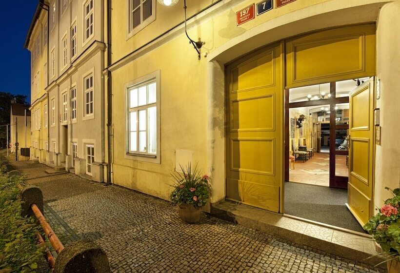 Ea Hotel Jeleni Dvur Prague Castle