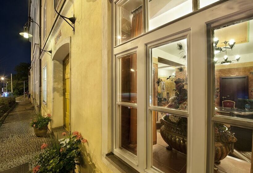 Ea Hotel Jeleni Dvur Prague Castle