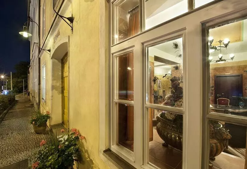 Ea Hotel Jeleni Dvur Prague Castle