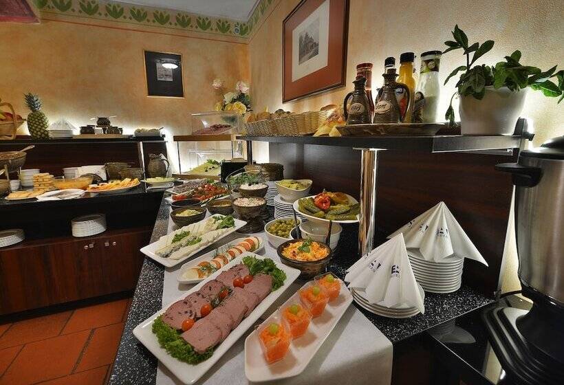 Ea Hotel Jeleni Dvur Prague Castle