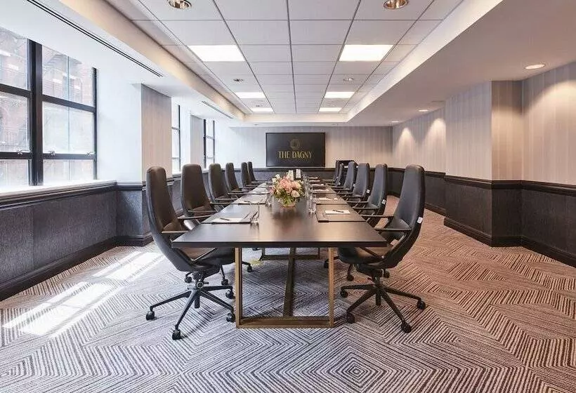 فندق The Dagny Boston