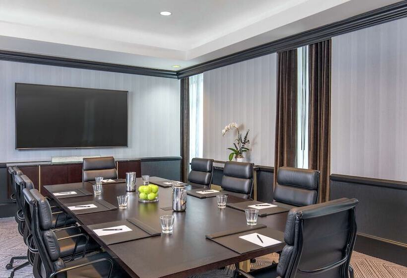 فندق The Dagny Boston