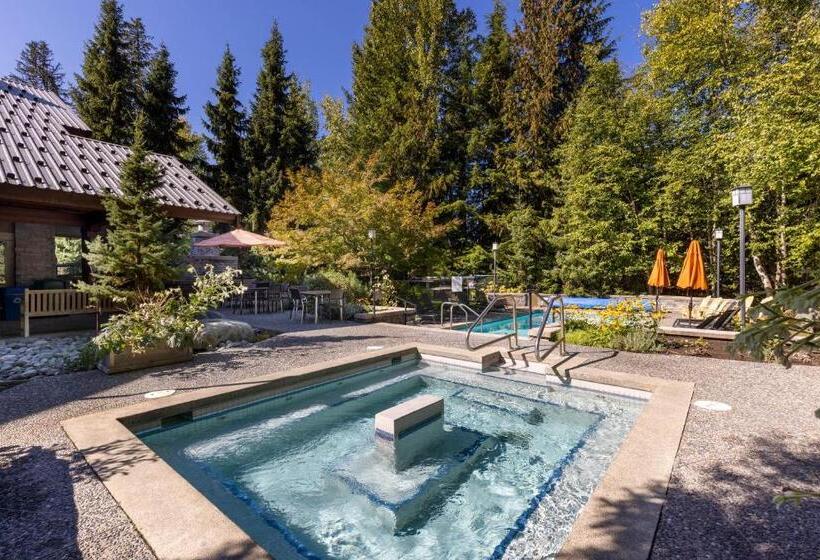 هتل Horstman House By Whistler Premier