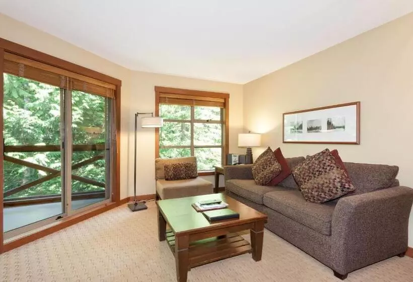 בית מלון כפרי Horstman House By Whistler Premier