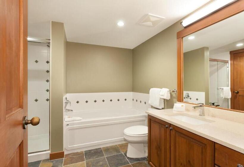 هتل Horstman House By Whistler Premier