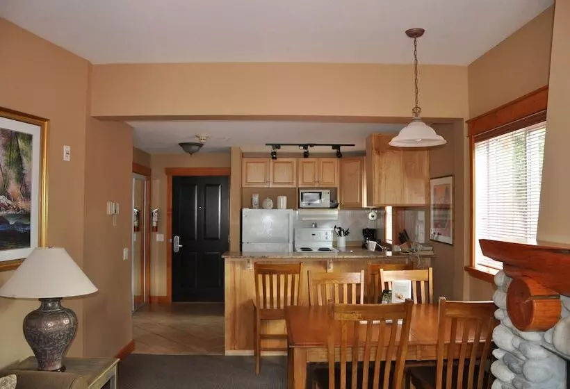 Szálloda Lizard Creek Lodge