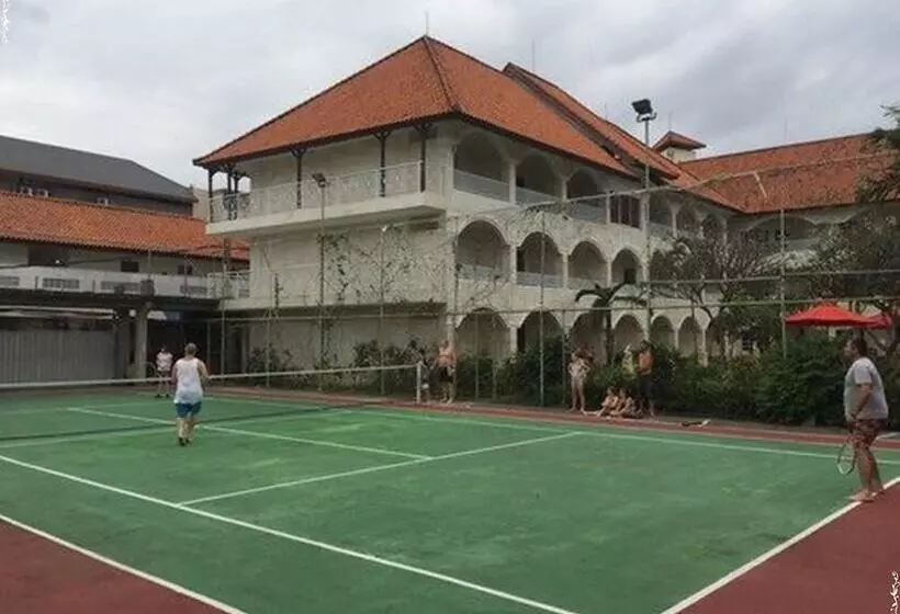 호텔 Melasti Beach Resort & Spa Legian