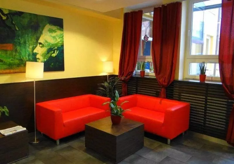 Отель Plaza Inn Salzburg City New Opening