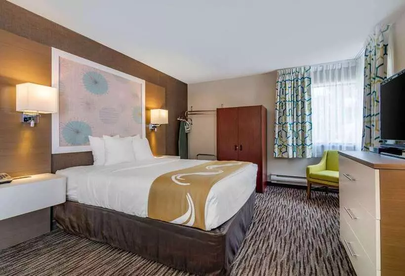 בית מלון כפרי Quality Inn