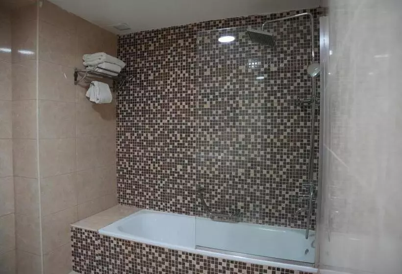 هتل The Sandy Palace