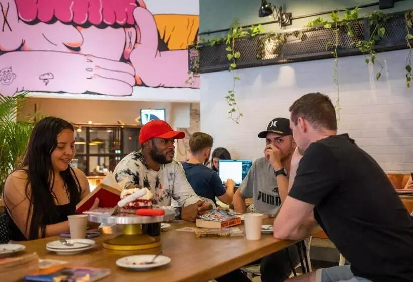 هتل Socialtel Medellin Formerly Selina Medellin