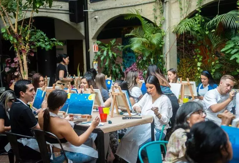 هتل Socialtel Medellin Formerly Selina Medellin