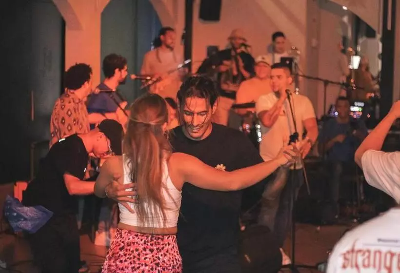 هتل Socialtel Medellin Formerly Selina Medellin