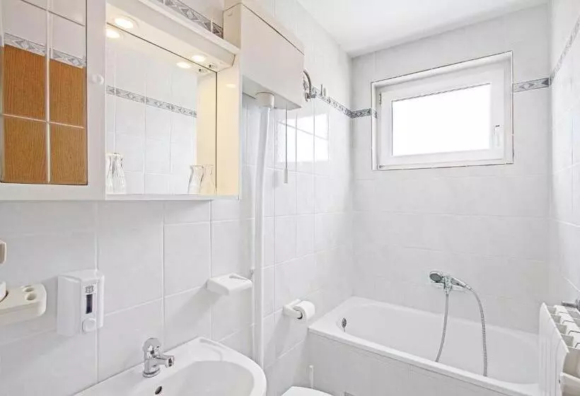 酒店 Villa Supetar