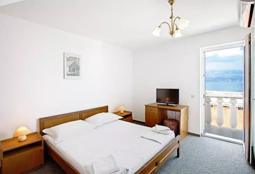 酒店 Villa Supetar