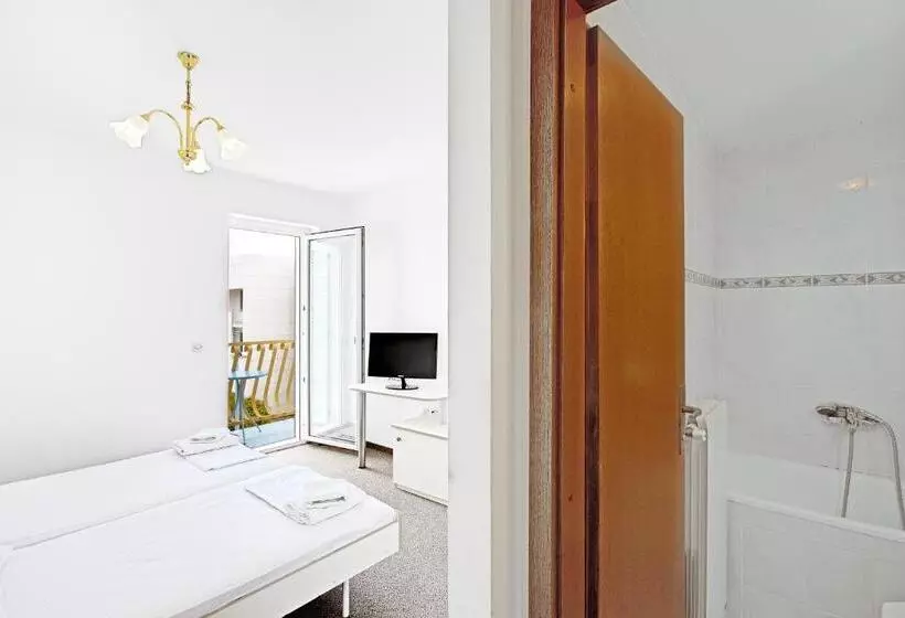 酒店 Villa Supetar