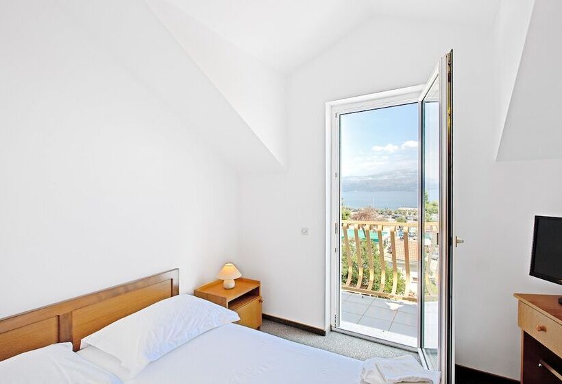 ホテル Villa Supetar