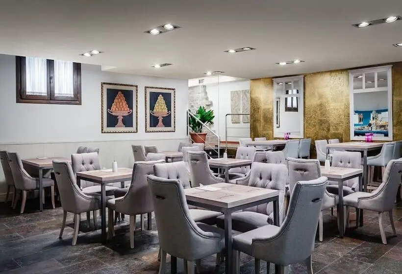 Hotelli Yit La Casona Del Arco